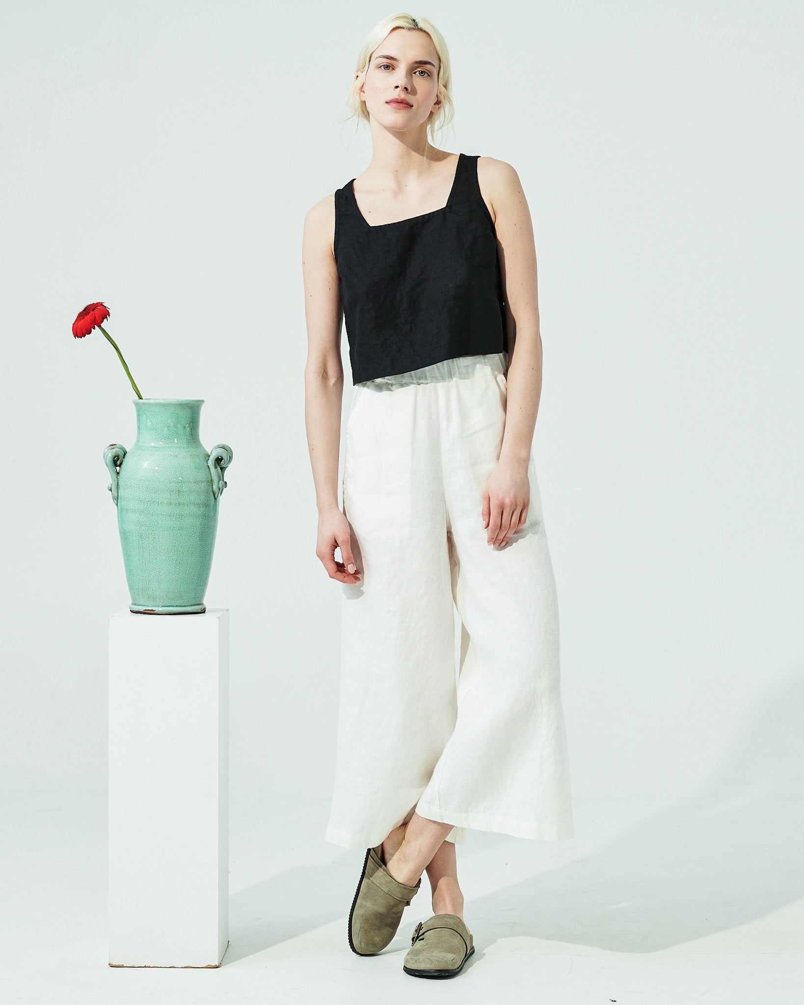 How to Wear White Linen Pants | A Universal Classic in Woman’s Wardrobe