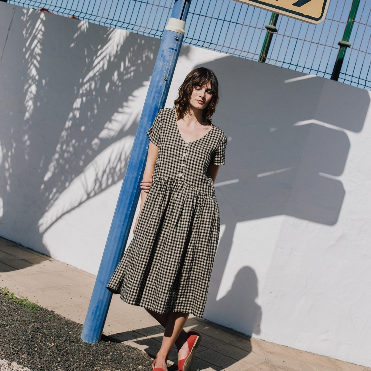 VOLUME-3 oversized linen dress with short sleeves - notPERFECTLINEN EU